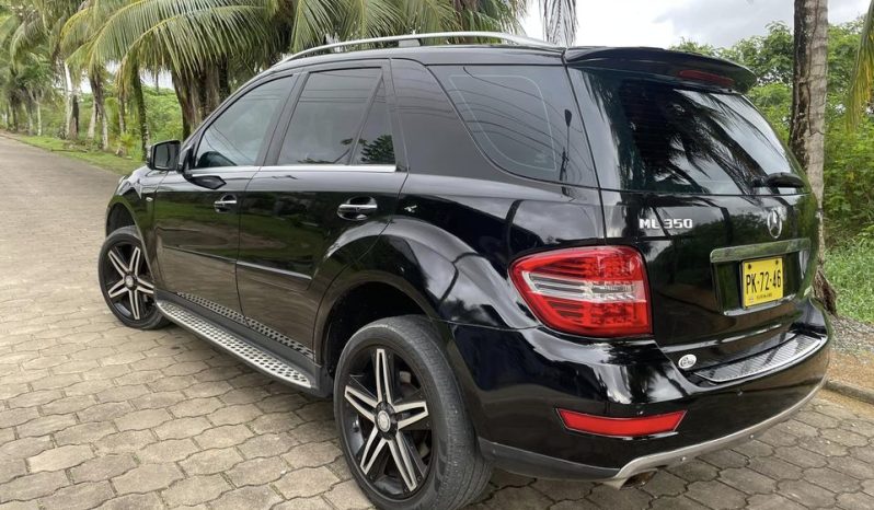 
								Mercedes-Benz ML350 2011 full									