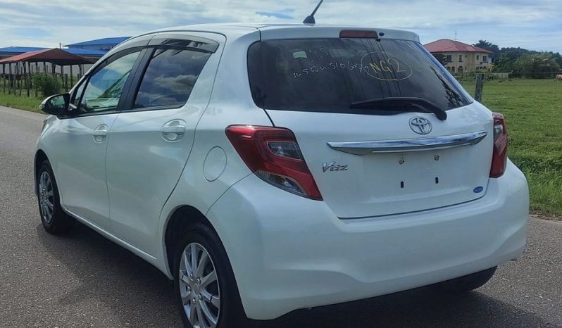 
								Toyota Vitz 2015 full									